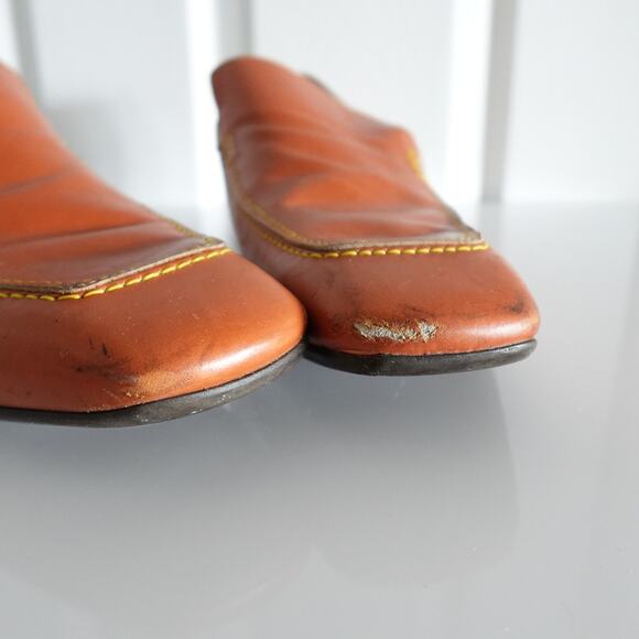 Louis Vuitton Tan Brown Orange Leather LV Gold Plaque Logo Square Toe Loafers - Picture 4 of 16